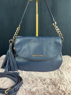 MICHAEL Michael Kors Bedford Medium Tassel Flap Navy Leather Convertible Bag EUC